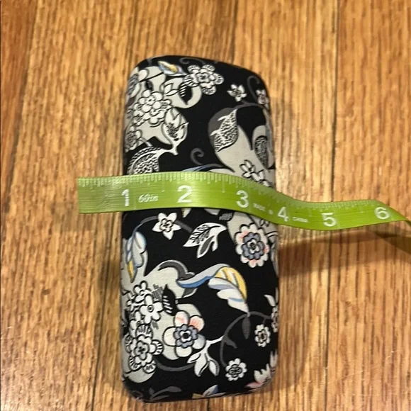 Vera Bradley Black and Gray Floral Glasses Case - Picture 7 of 7